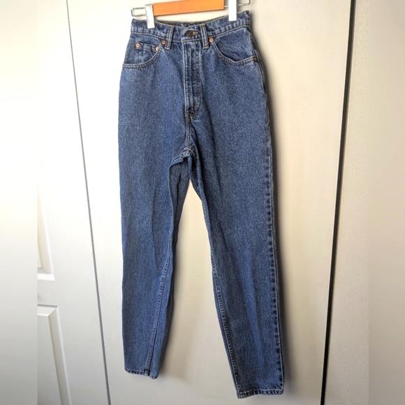 Levi's VINTAGE 90' Women Jeans Size 26 Made In Canada 100% Cotton High Waisted - Picture 1 of 15